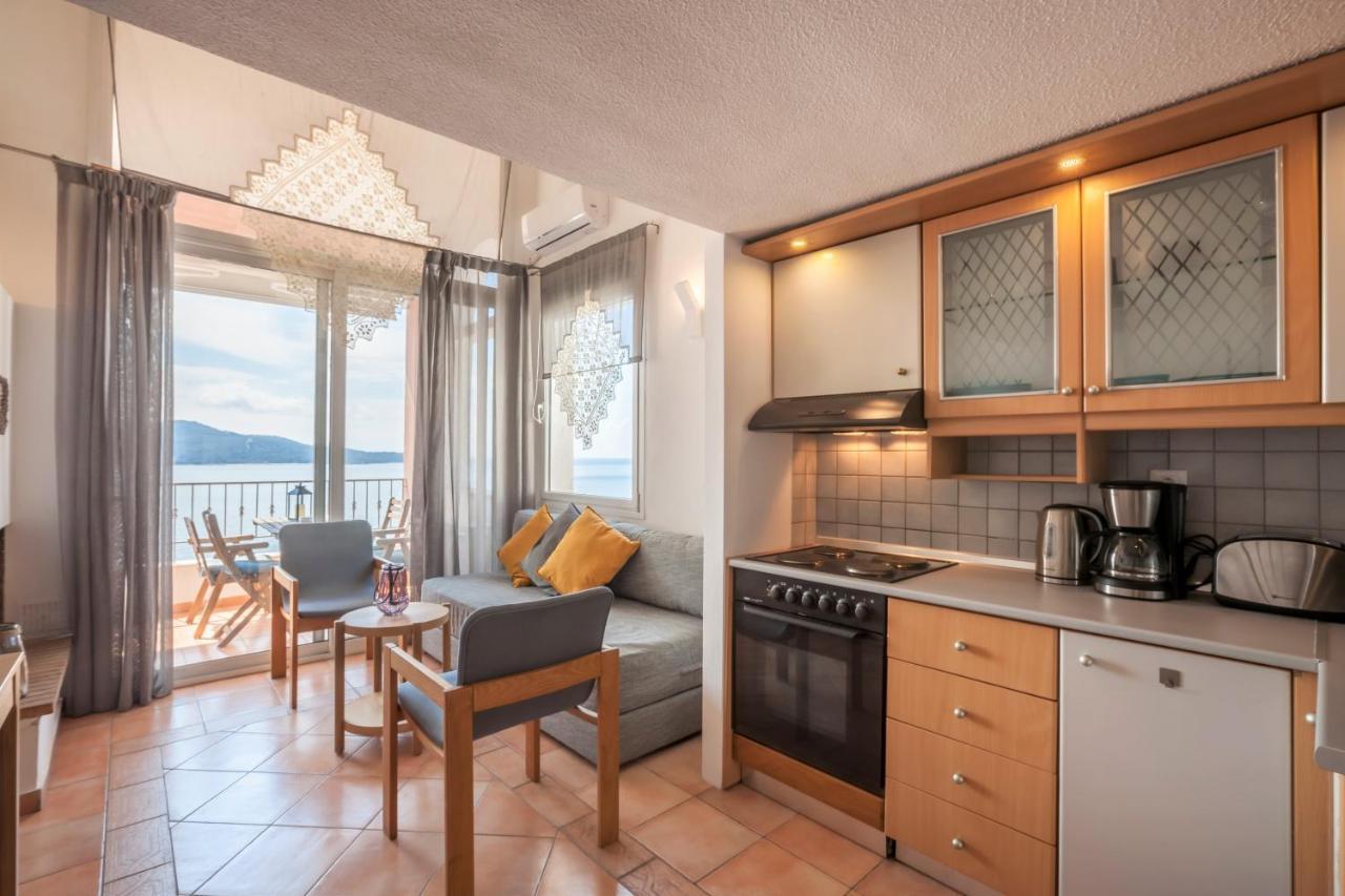 Alterra Vita Apartments Neos Marmaras Exteriör bild